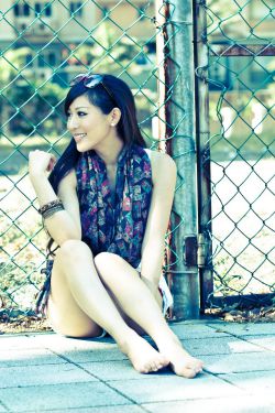 学生未完全发育的小馒头