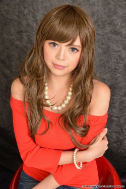 太子和公主走一步撞一下